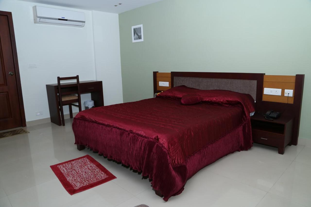 Hazmi Inn Perintalmanna Экстерьер фото